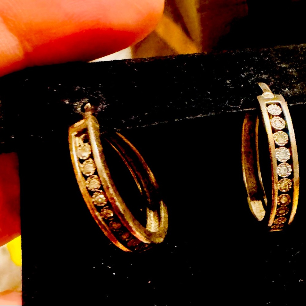 Diamond white gold earrings